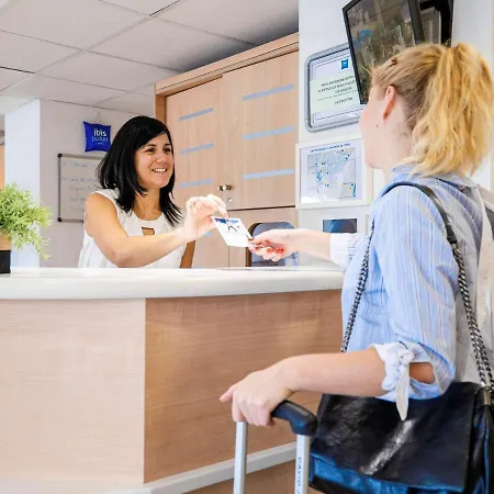 Ibis Budget Aeroport - A61 2* Каркассонн