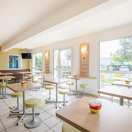 Ibis Budget Aeroport - A61 Готель