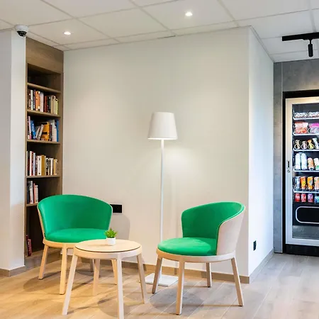 Ibis Budget Aeroport - A61 قرقشونه