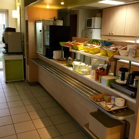 Ibis Budget Aeroport - A61 2* قرقشونه