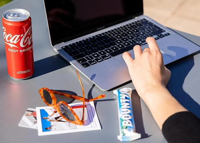 Hotel Ibis Budget Aeroport - A61 2*