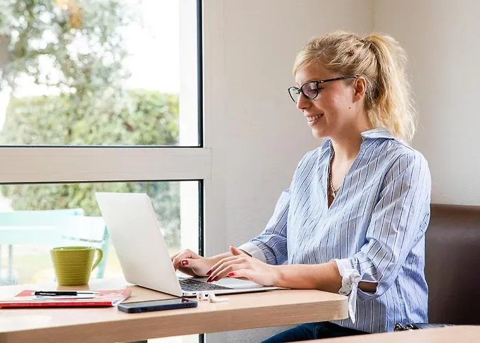 Ibis Budget Aeroport - A61 Hotel