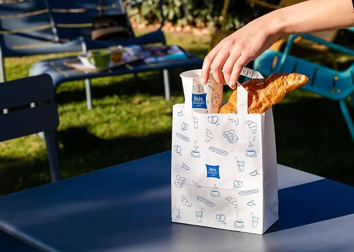 Ibis Budget Aeroport - A61 2* קרקסון