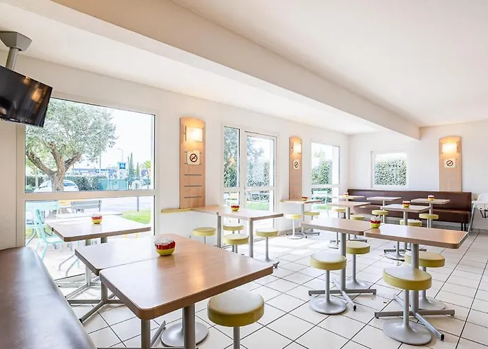 Ibis Budget Aeroport - A61 2* Carcassonne