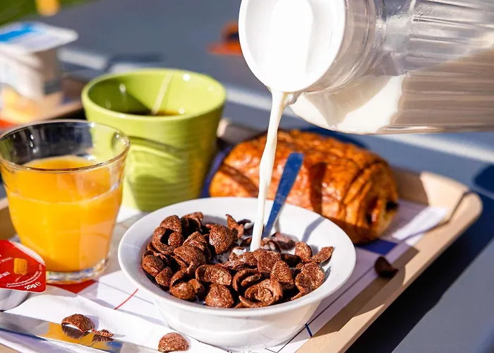 Hotel Ibis Budget Aeroport - A61 2*