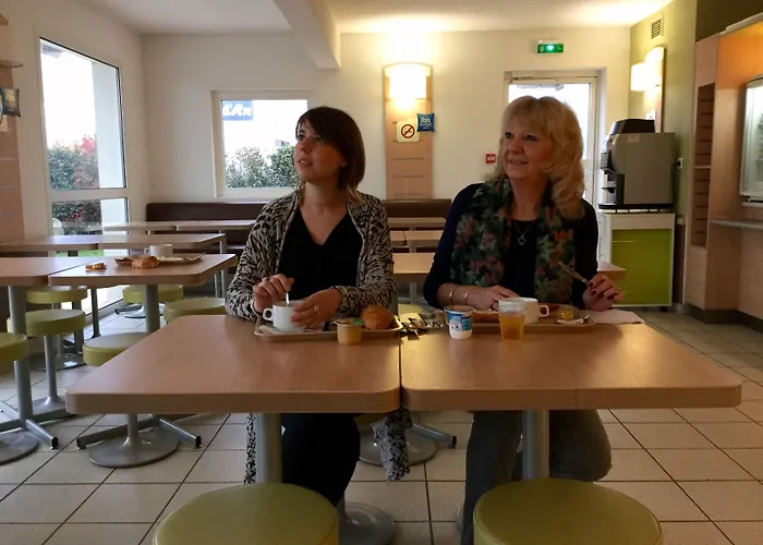 Ibis Budget Aeroport - A61 2* Carcassonne