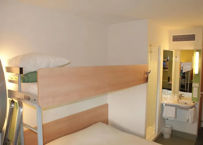 מלון Ibis Budget Aeroport - A61 2*